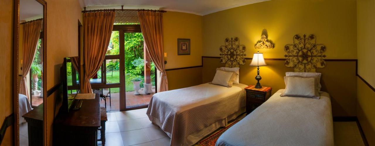 Hostal Villa Toscana Guatemala Exterior foto